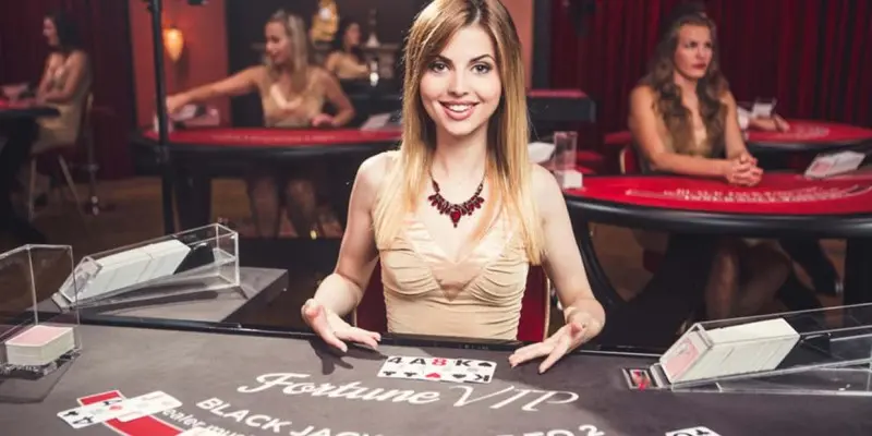 Dealer là nghề gì trong thuật ngữ Casino